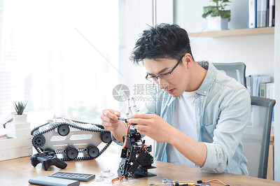 机械师修理机器图片素材_免费下载_jpg图片格式_VRF高清图片501283551